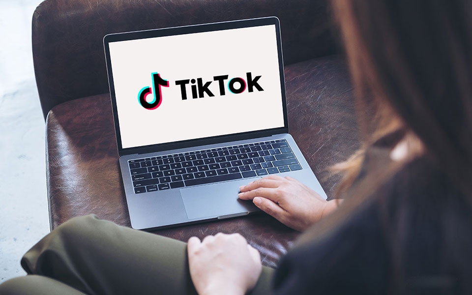 Tải qua web, qua app hay lưu sẵn trong TikTok — cách nào tốt nhất?